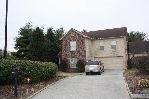 1st image of 918 Claybrook Ct