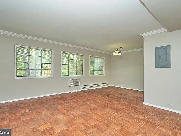 1553 Mount Eagle Pl — Photo 12