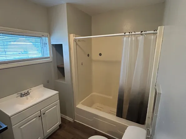 1105 W High St #A, Springfield, OH 45506