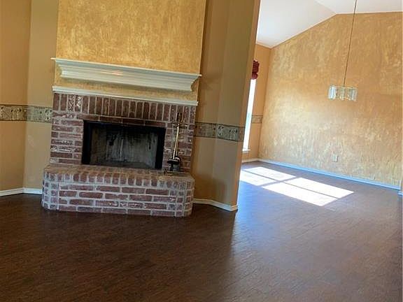 5th image of 3206 Creekridge Ct