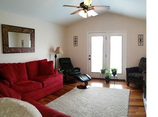 30594 Victoria Ct, Chesterfield, MI