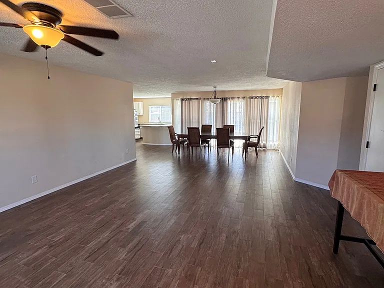 12120 Towner Ave NE — Photo 5
