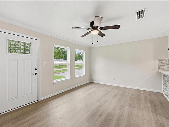 3rd image of 5260 Landry Ln