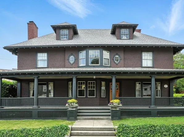 17 Wave St, Lynn, MA 01902