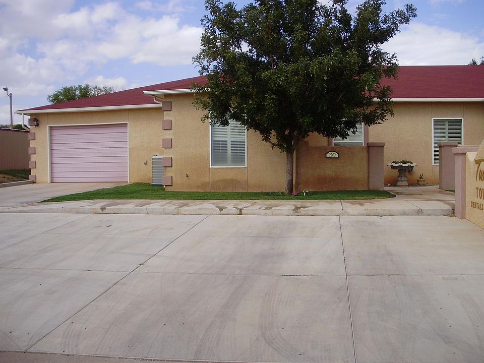 2200 Bobwhite Ct.