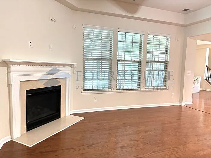 1016 Hildebran Ln — Photo 18