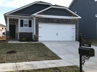 9011 Fenton Rd, Lebanon, TN 37087