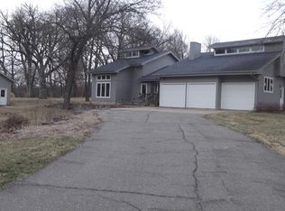 1103 McKimber Dr, Knoxville, IA 50138