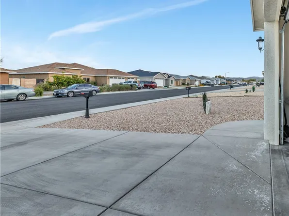 321 Thomas St, Ridgecrest, CA 93555