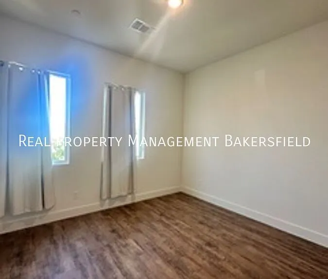 823 Brookline Ln — Photo 40