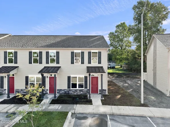 388 Boyington Place Road, Midway Park, NC 28544
