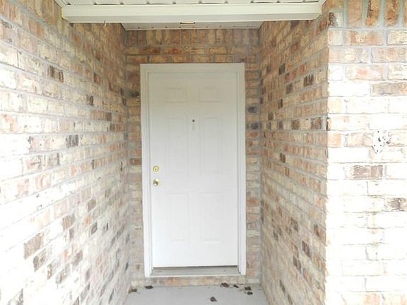 2nd image of 4988 Spencer Oaks Blvd