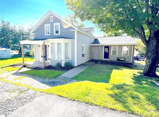 98 New London Ave, West Warwick, RI 02893