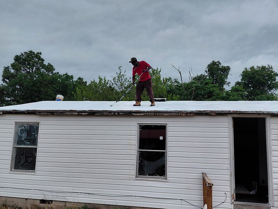 1st image of 134 Oakwood Dr