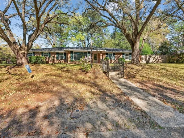 1008 Chalet Dr W, Mobile, AL 36608