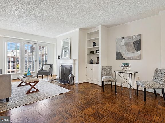 3rd image of 800 S Saint Asaph St APT 403