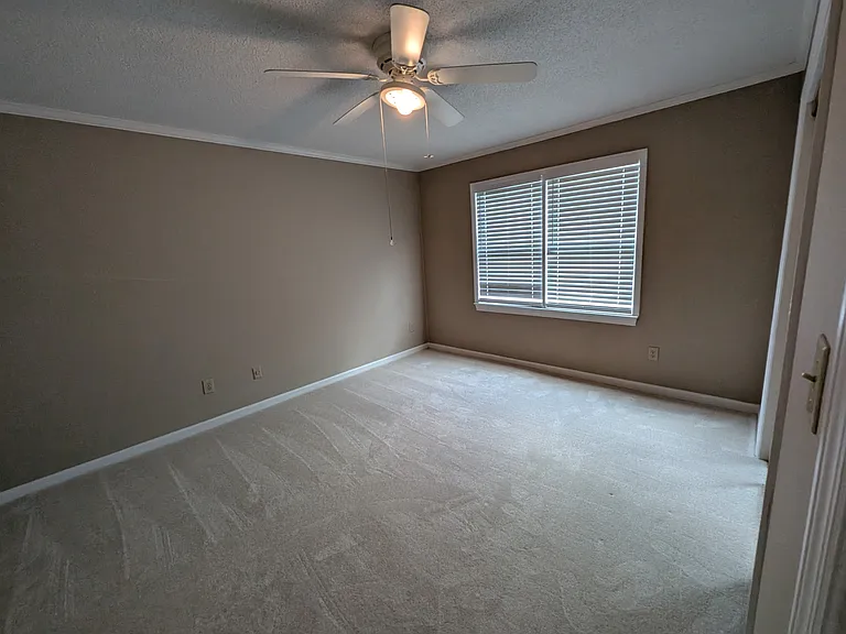 2505 W Broad St #326 — Photo 14