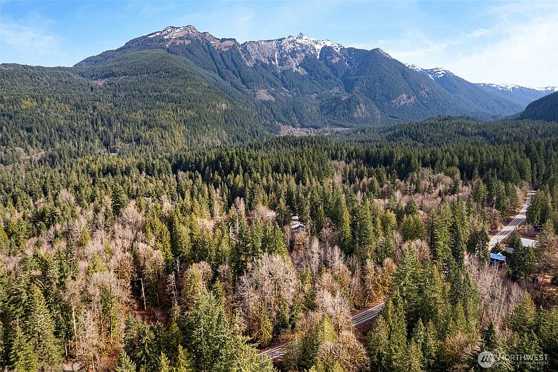4th image of 10211 Mt Baker Hwy