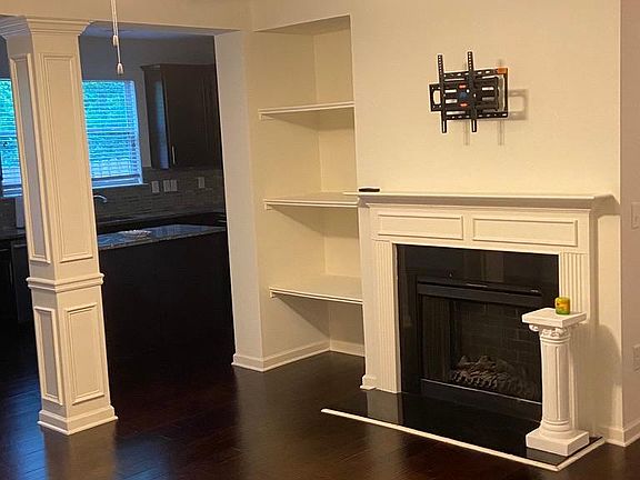 3rd image of 3226 Spicy Cedar Ln