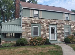 258 Briarwood Dr, Rochester, NY 14617