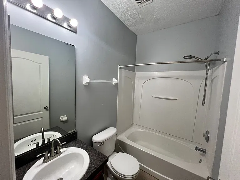 13491 Teddington Ln — Photo 19