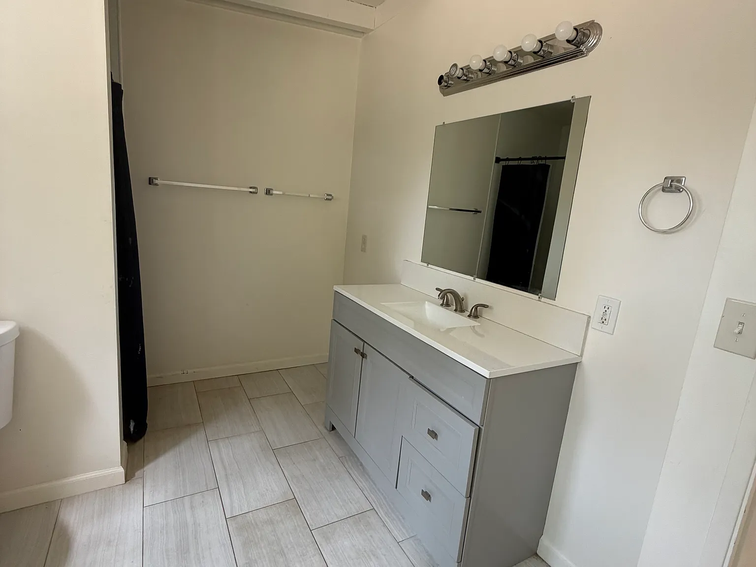 2 bed, 1200 sqft, $2,895 — Photo 2