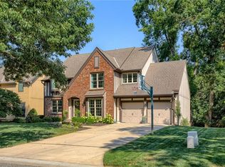 8441 Hallet St, Lenexa, KS 66215