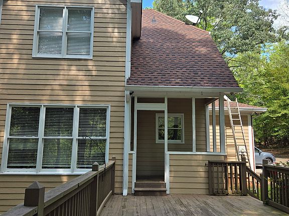 3rd image of 1320 Barnett Rdg