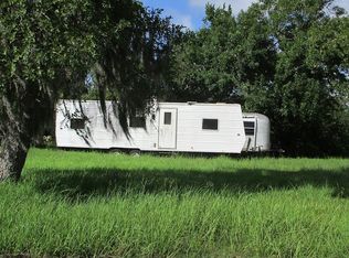 1501 Little John Dr, Sargent, TX 77414