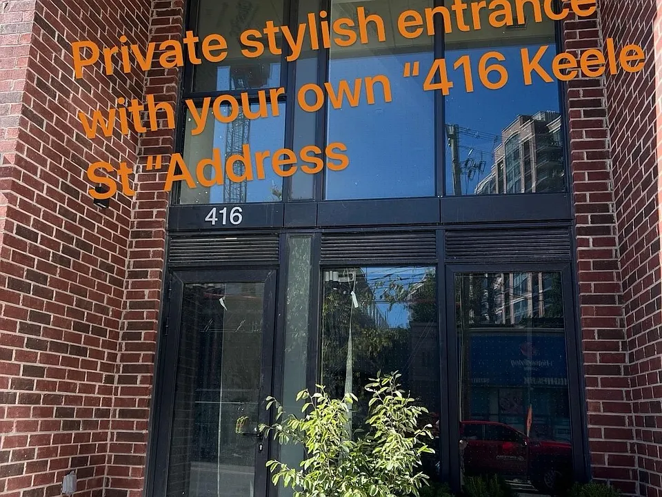 1 Vine Ave #102