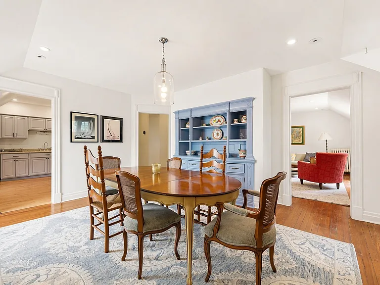 235 1/2 Greenwood St #CH — Photo 5