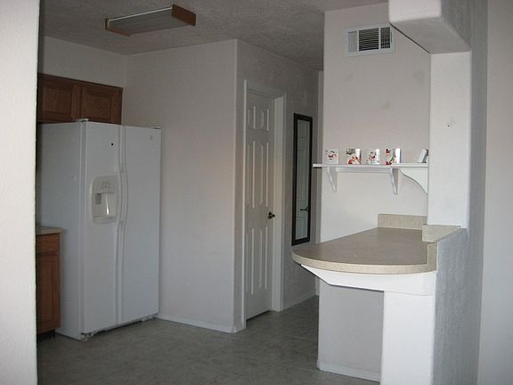 2nd image of 50 Calle San Blas NE