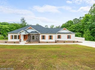 163 Tumbling Shoals Dr, Gray, GA 31032