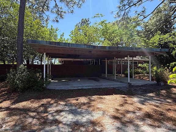 2nd image of 710 Mason Rd
