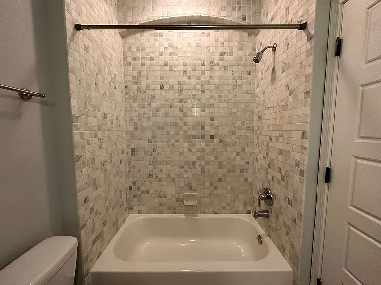 305 S Ann St — Photo 24