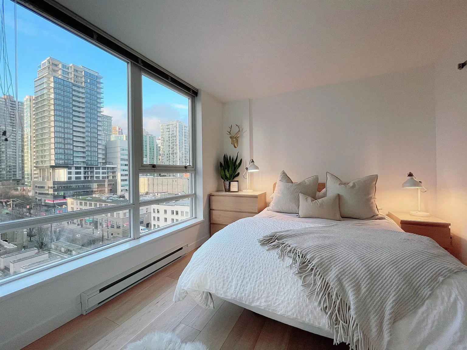 928 Beatty St #1110 photo 1