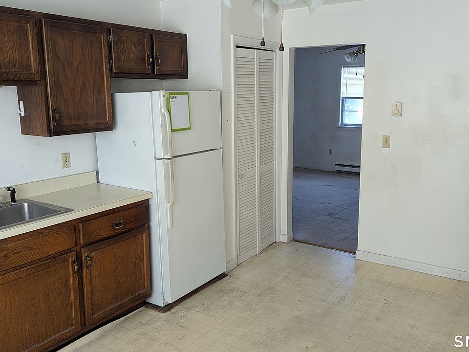 1st image of 16 Belair Drive #16