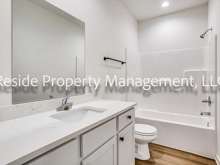 2142 N Melody Ct — Photo 16