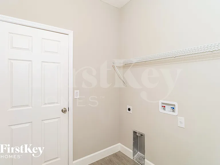 1200 Cogan Dr SE — Photo 15