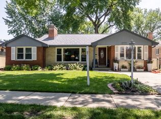 8651 Harding Ave, Skokie, IL 60076