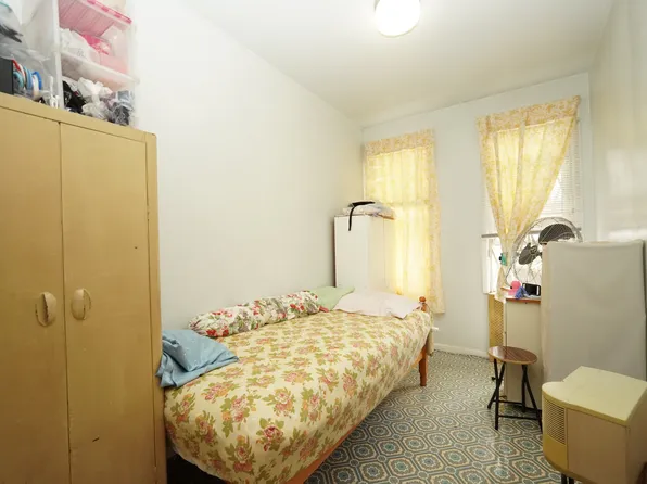 2887 Brighton 6th Street image 3 of 16