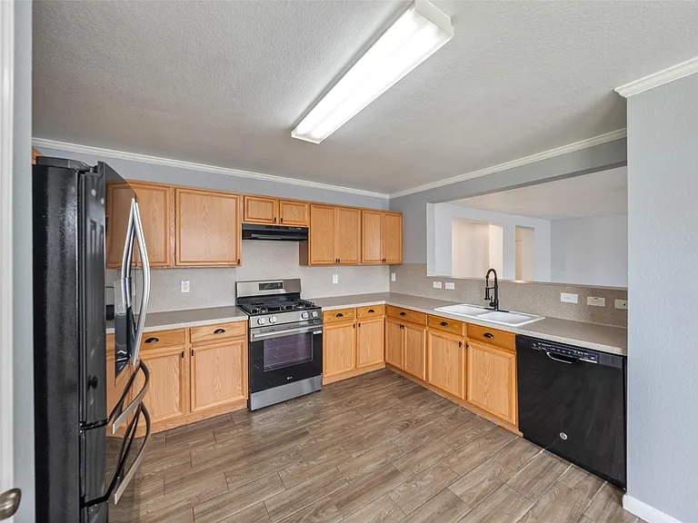 16322 Cole Bridge Ln — Photo 4