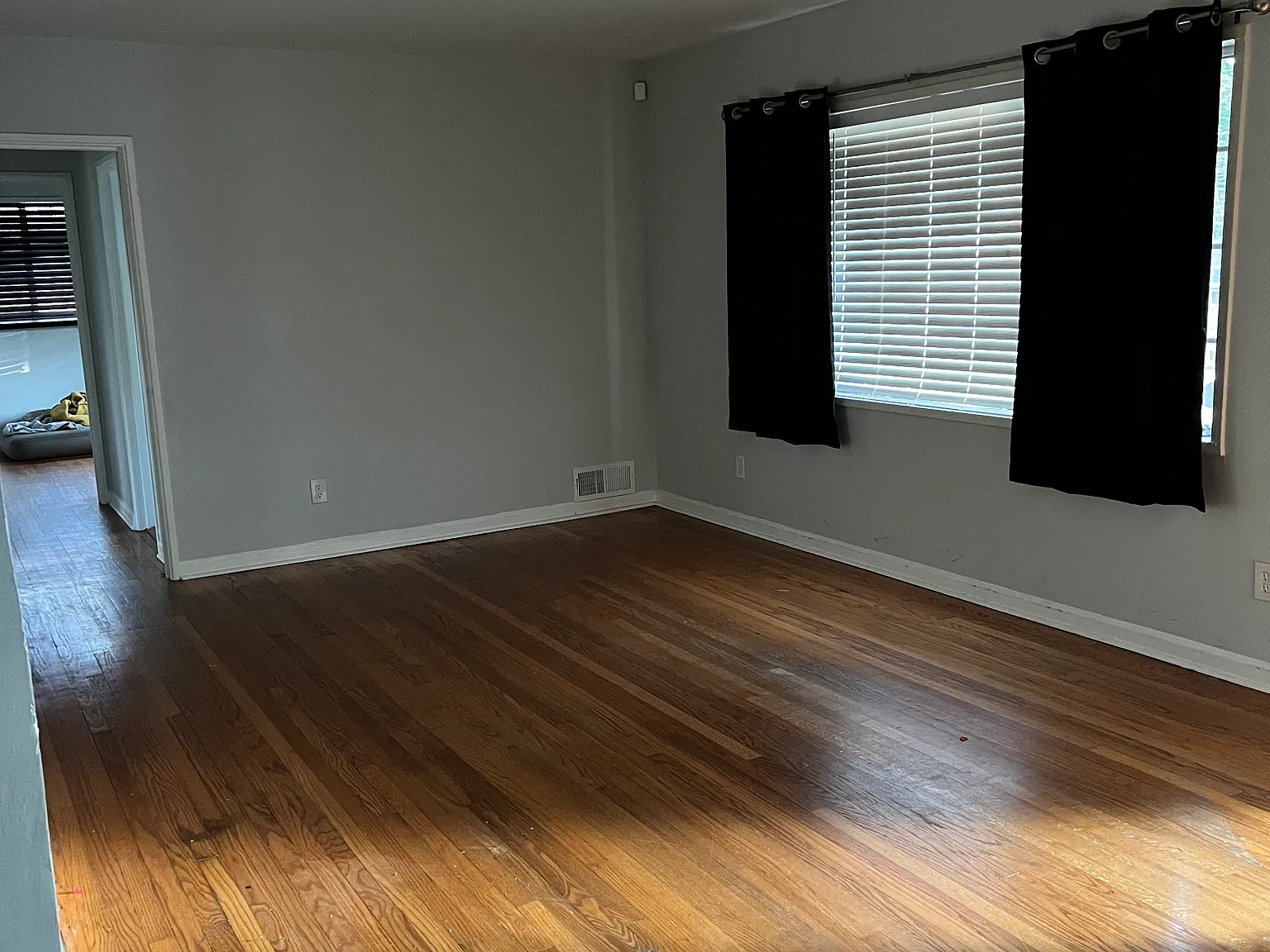 3 bed, 1.5 bath, 1092 sqft, $1,650 — Photo 3