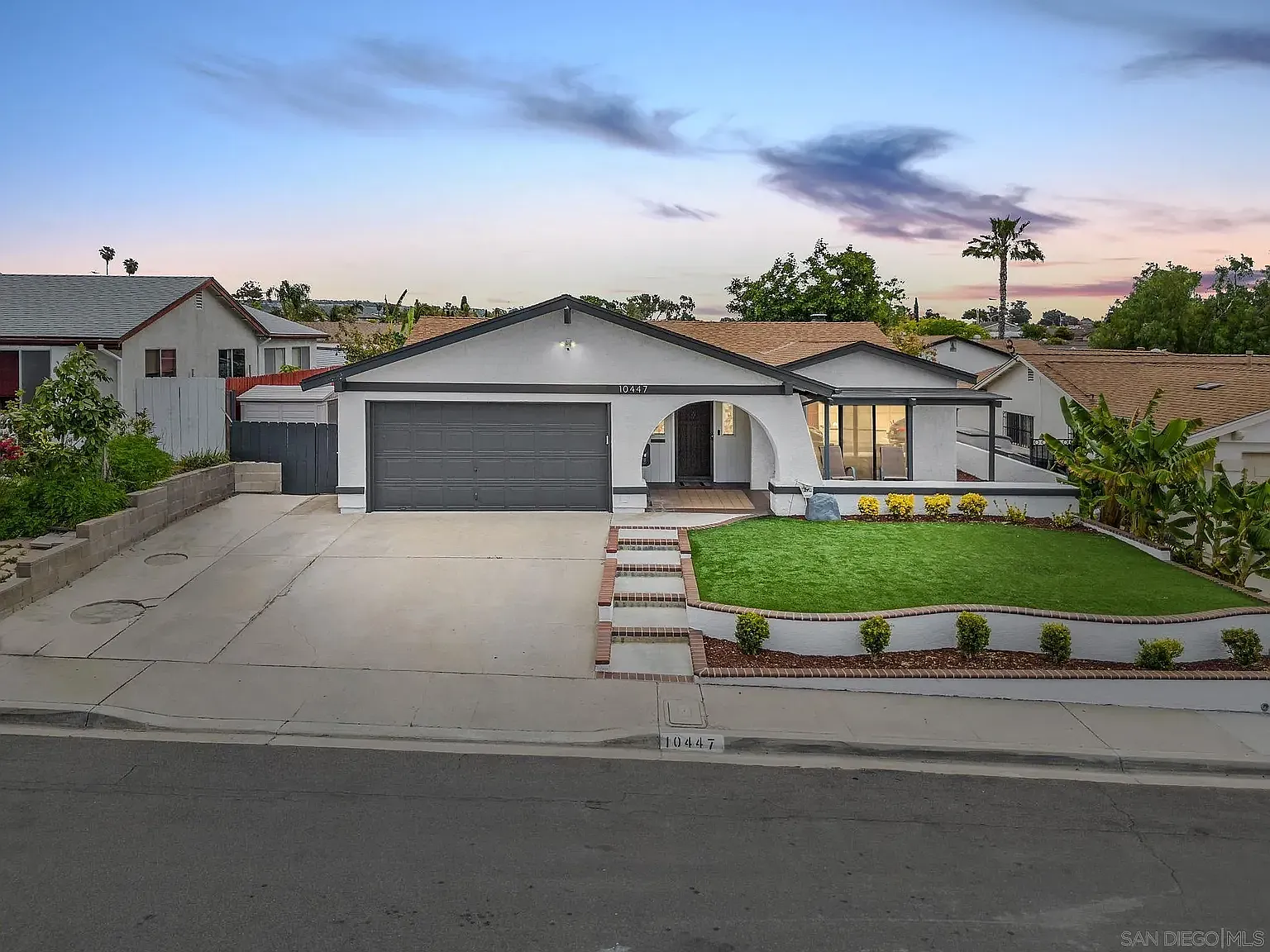 4 bed, 1820 sqft, $4,800 — Photo 1