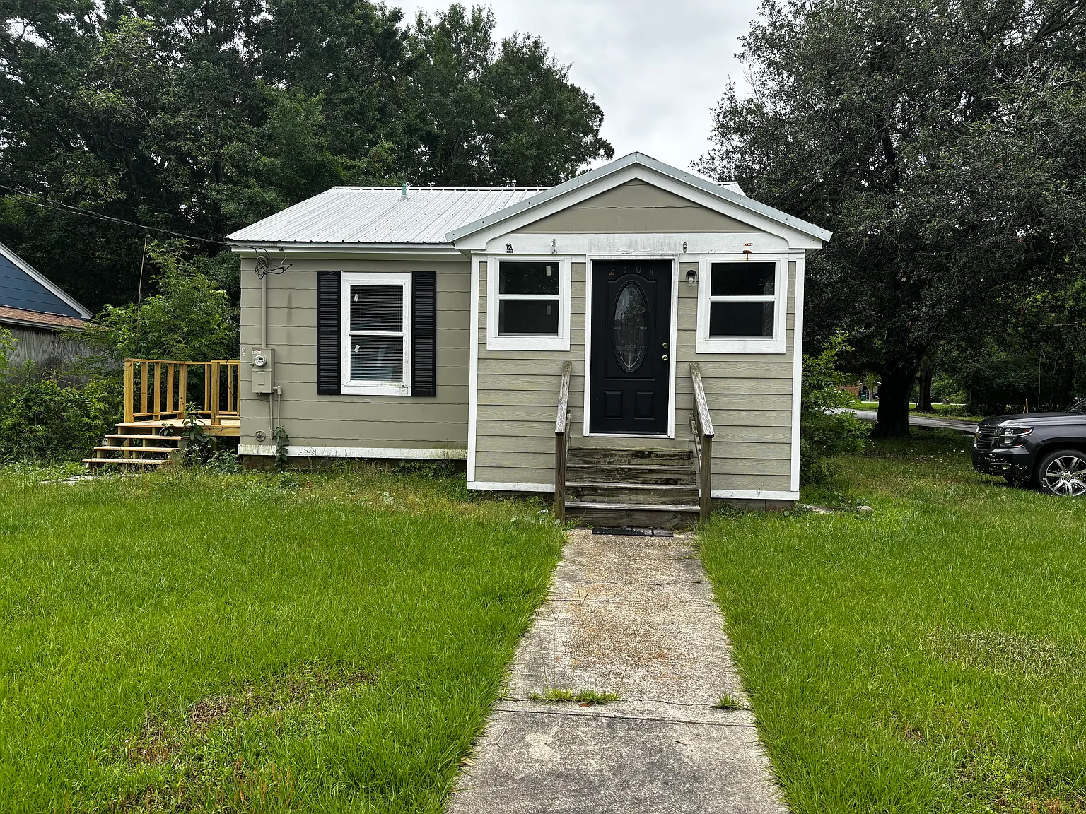 2 bed, 750 sqft, $1,300 — Photo 1