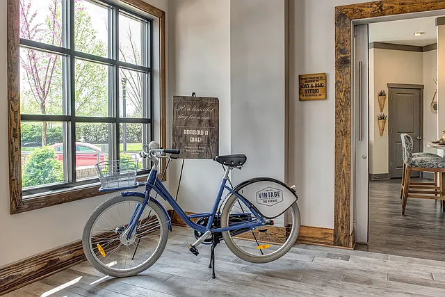 Vintage at the Avenue Apartments — Photo 34