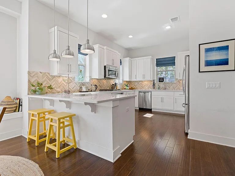4201 Nitschke St — Photo 11