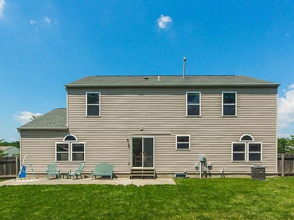 4th image of 120 Simsbury Ct