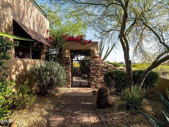 5th image of 36013 N Summit Dr