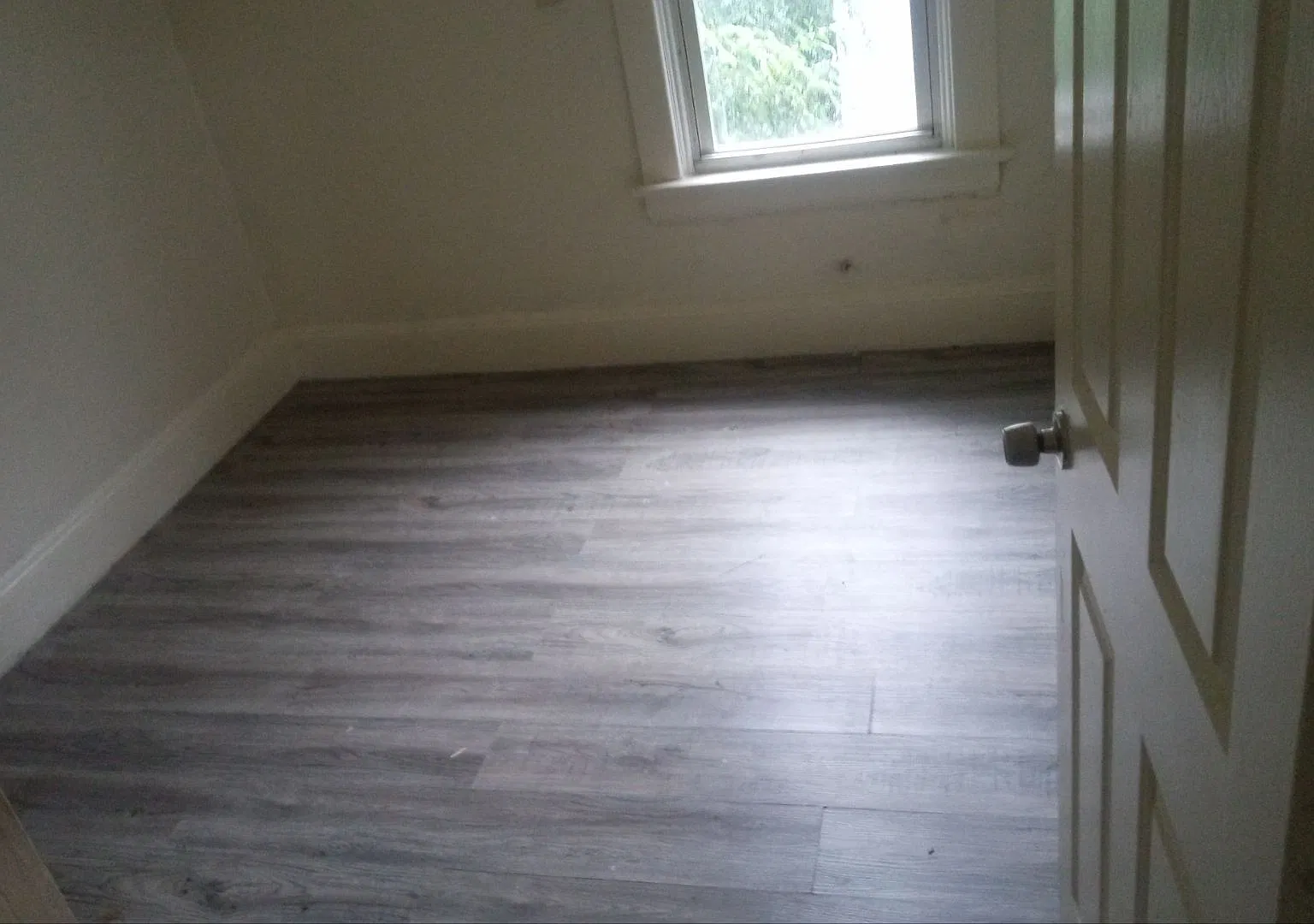 615 Cuthbert Rd - 3beds 1bath — Photo 3